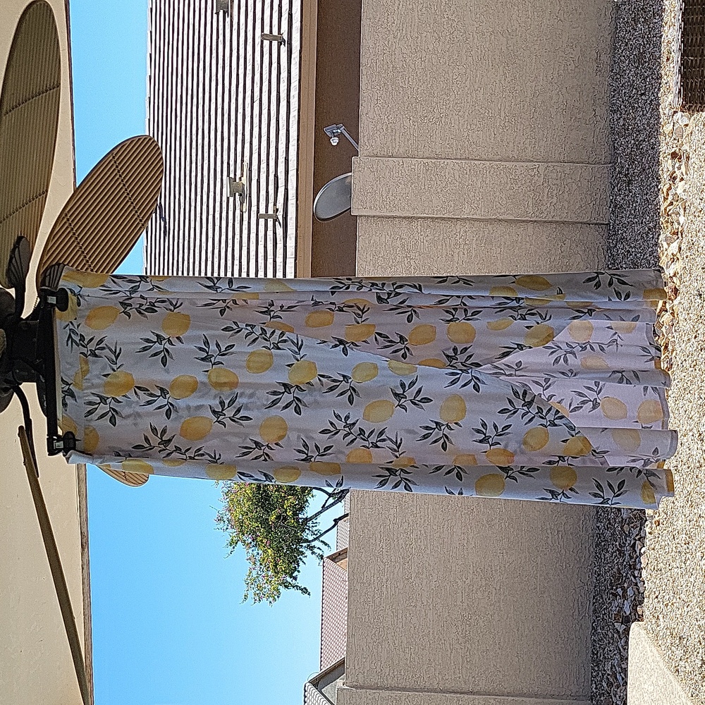 XL Charlotte Russe Maxi 🍋 skirt